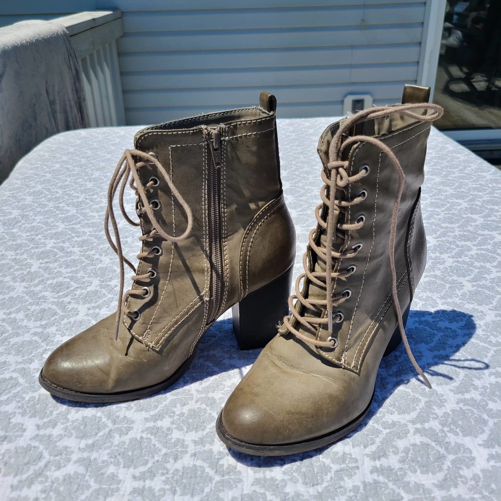 Express Chunky Block Heel Lace up Zipper Ankle Bootie Gray Size 8